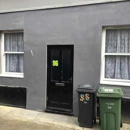 96 High Street Apartment Ryde  Bagian luar foto