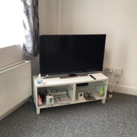 96 High Street Apartment Ryde  Bagian luar foto