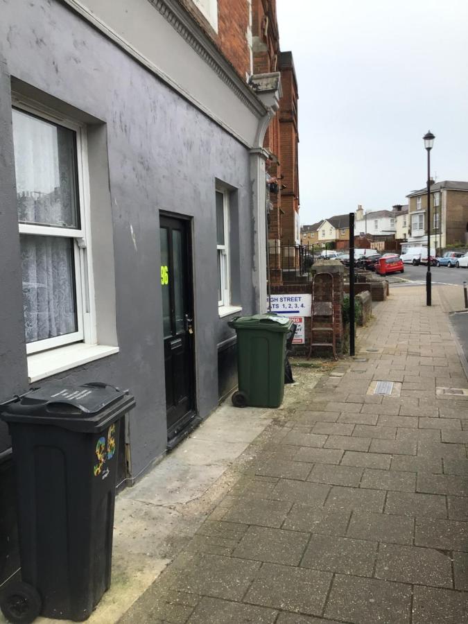 96 High Street Apartment Ryde  Bagian luar foto